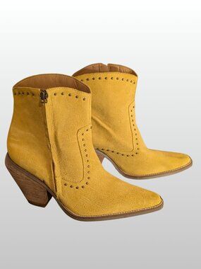 Dingo Yellow Suede Studded Western Ankle Boots 10 Leather Cowboy Boho NWOT